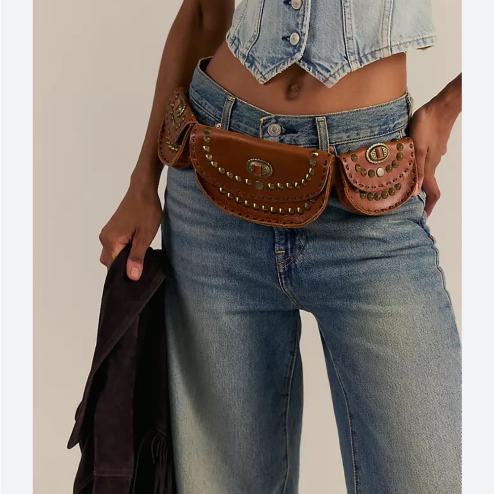 (NWT)FREE PEOPLE Lucky Stars Pocket Belt